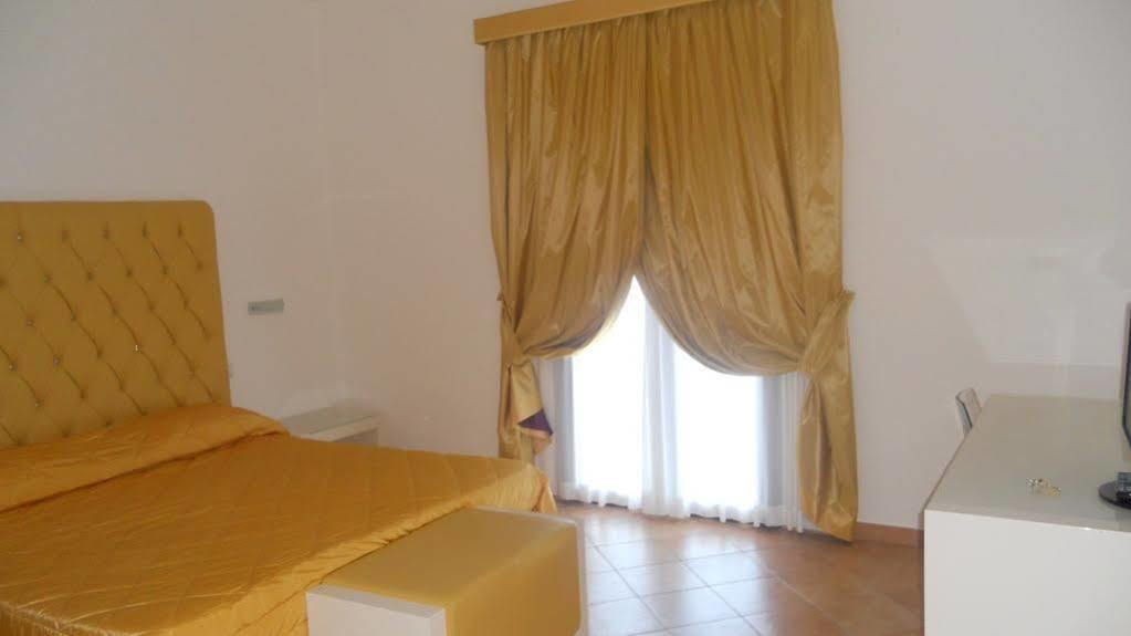 Hotel Caluna Charme مدينة سان غيوفاني أبيرو المظهر الخارجي الصورة
